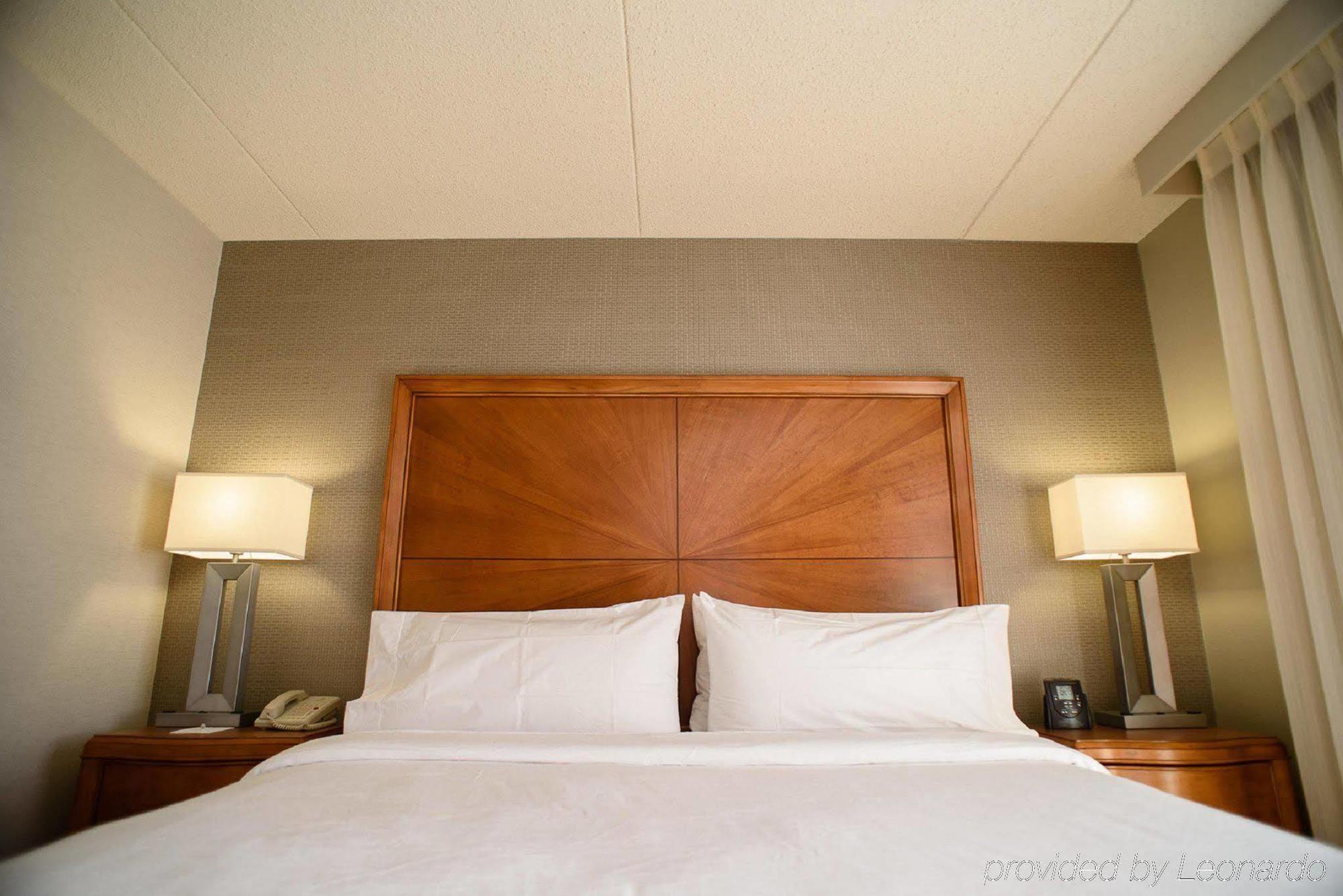 เอมบาสซี สวีท บาย ฮิลตัน ดีทรอยต์ ลิโวเนีย โนวี Hotel ภายนอก รูปภาพ